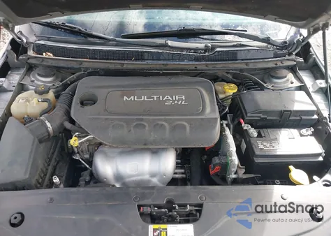 2016 Chrysler 200 C z USA, uszkodzony, nr VIN 1C3CCCCB9GN135384